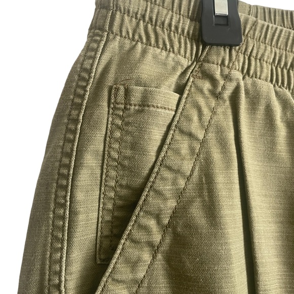 Lands End high rise straight leg army green cargo jogger pants size 12 - Picture 2 of 10